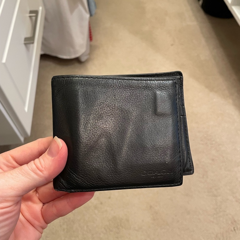 Coach Men’s Sport Calf Bifold Wallet - Picture 2 of 5